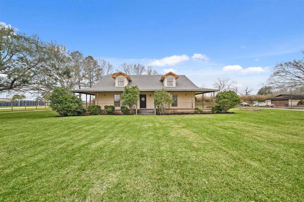 Welcome to your charming country retreat!