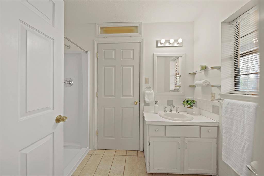 Primary suite.