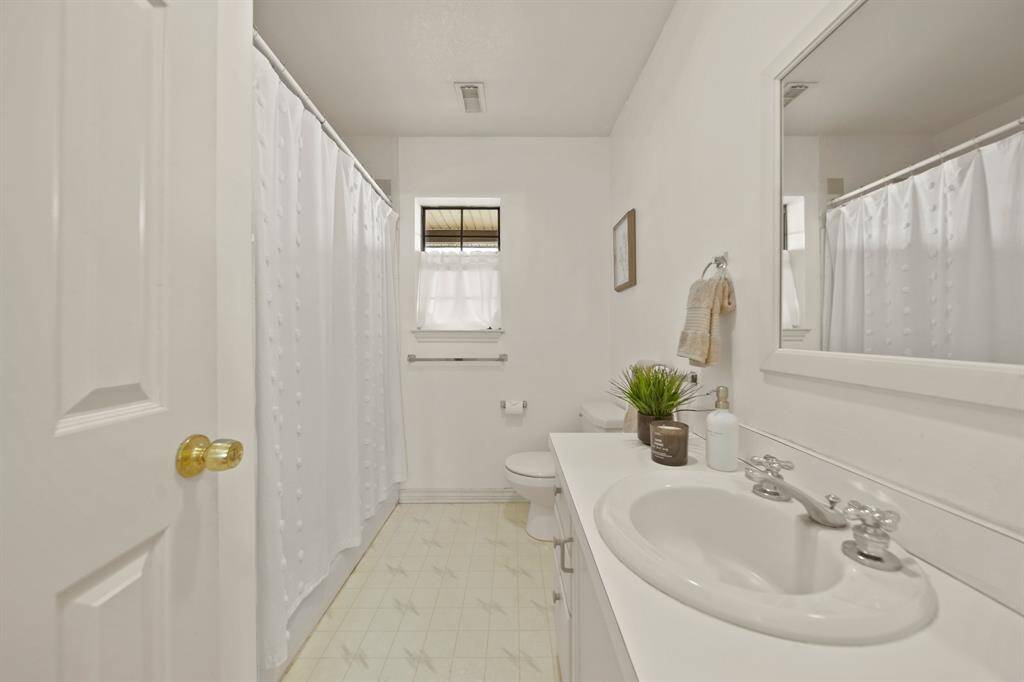 Upstairs kitchenette