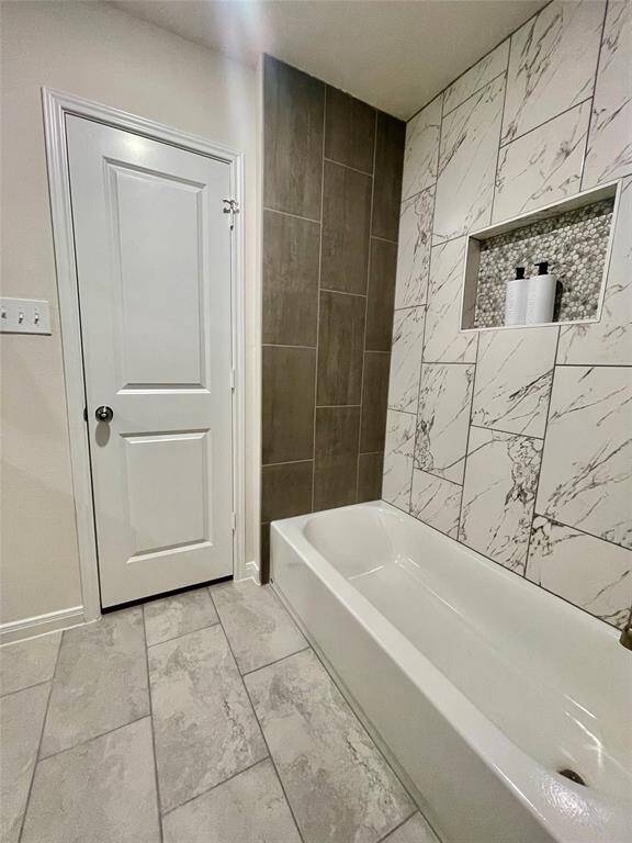Master Tub