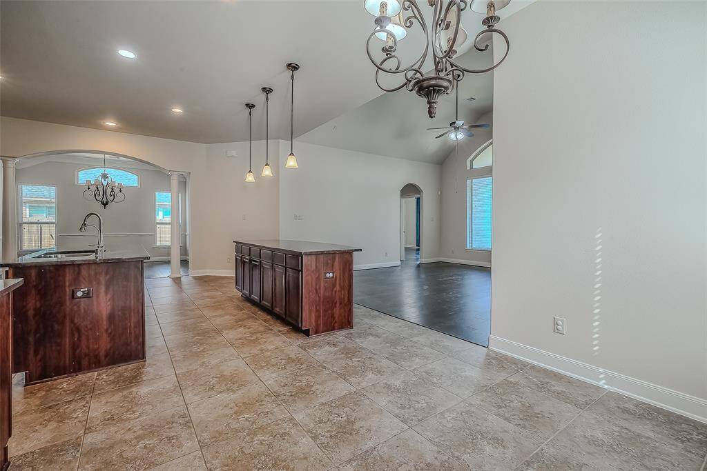 Breakfast area directly off kitchen