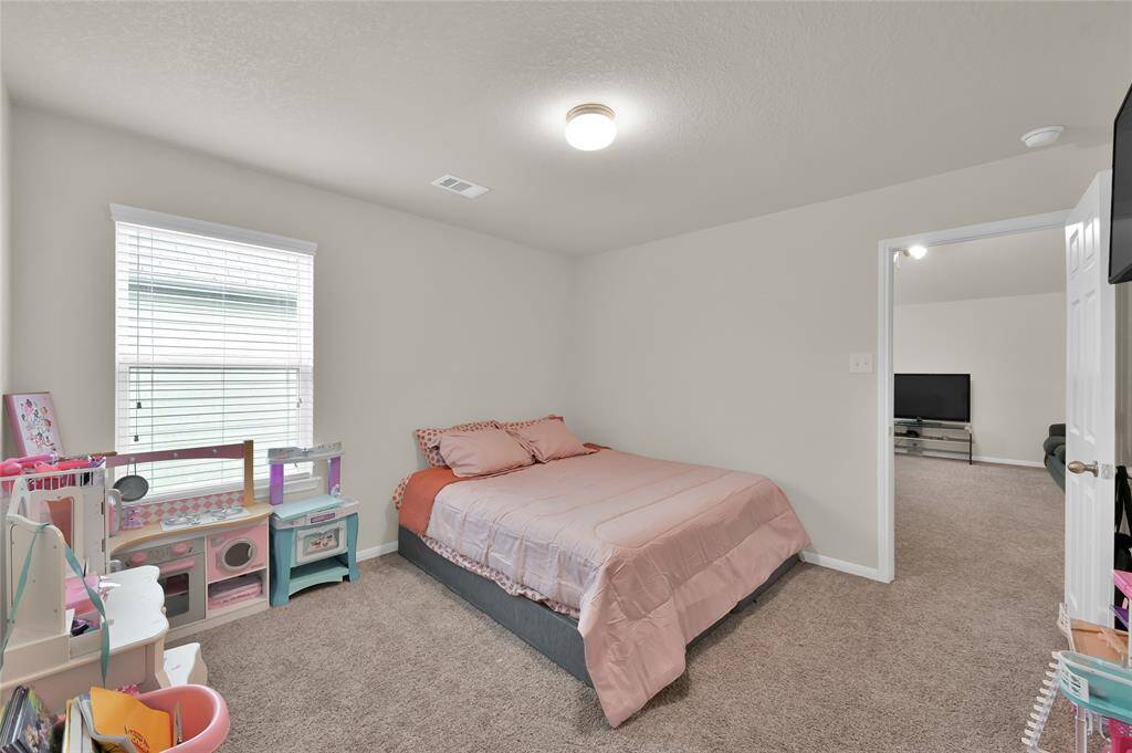 Large secondary bedrooms available