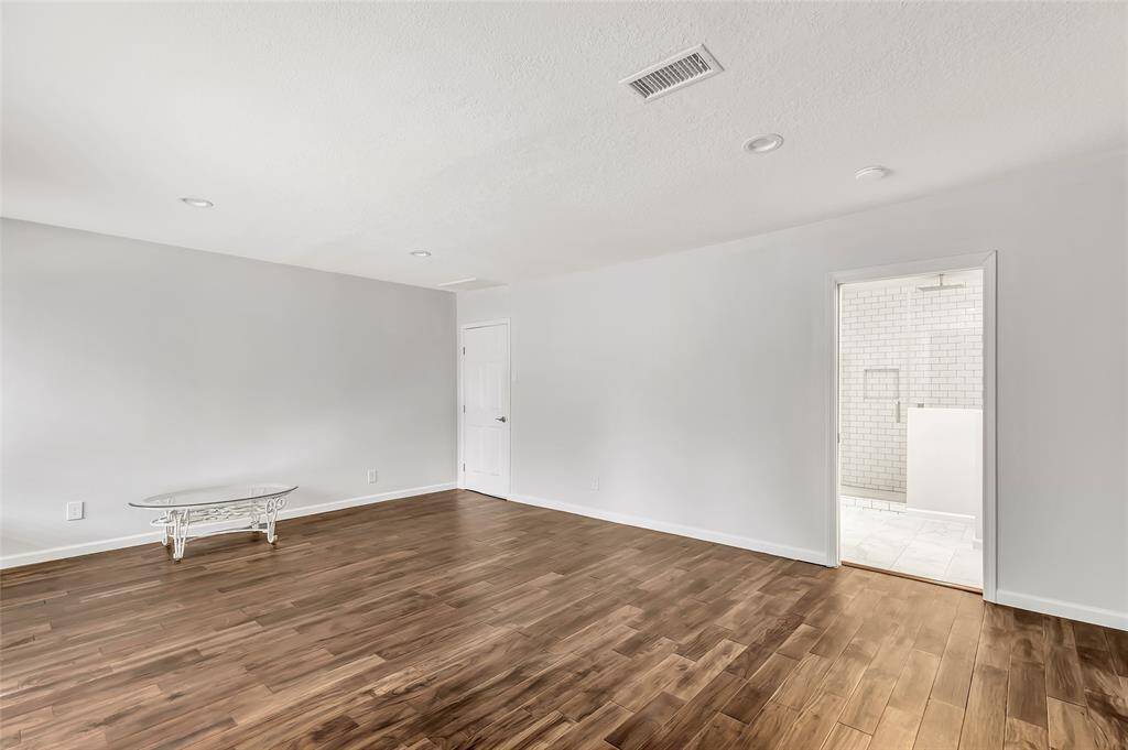 Private primary bedroom