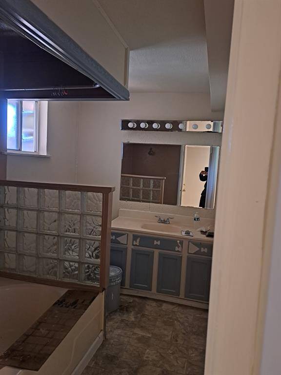 Detached apartment