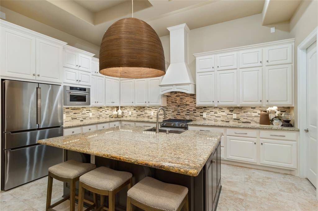 Beautiful kitchen.