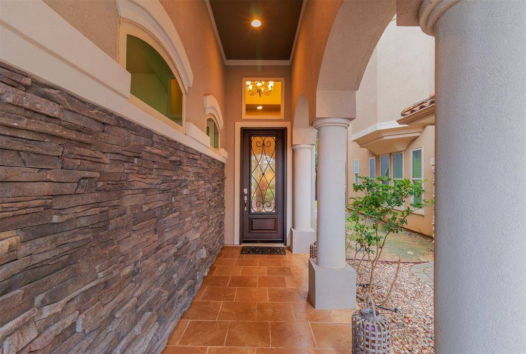 Gorgeous private entrance to your home.