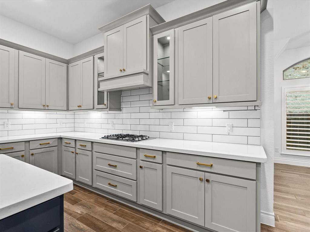 Kitchen Cabinets With Interior & Under Cabinet Accent Lights.