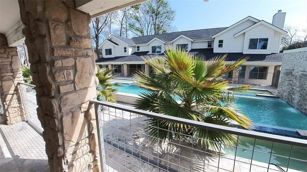 Resort style pool
