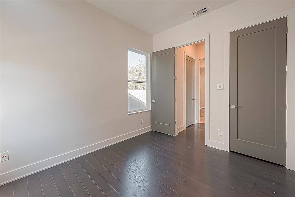 2nd floor bedroom