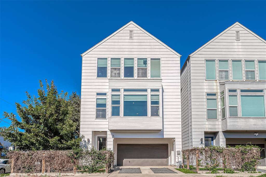 2 car garage, large windows!