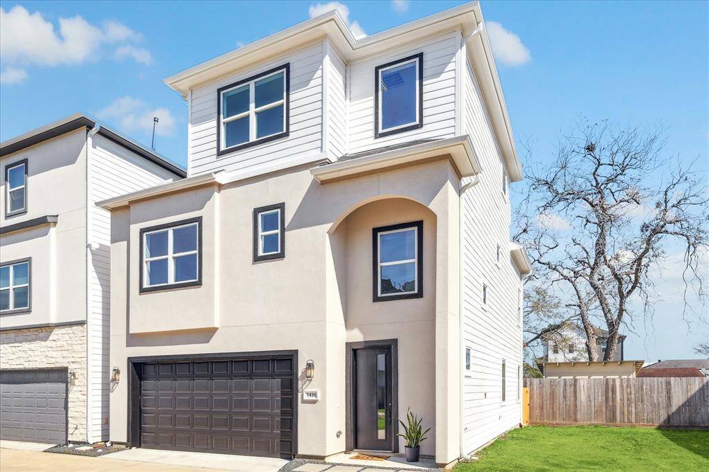Welcome to 1416 W 34th 1/2 Street. This new construction home is the last available, move-in ready home in the gated community of Park View at Oak Forest. Schedule your tour today!