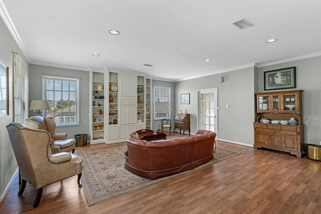 Plenty of windows and natural lighting to make the space feel bright and open