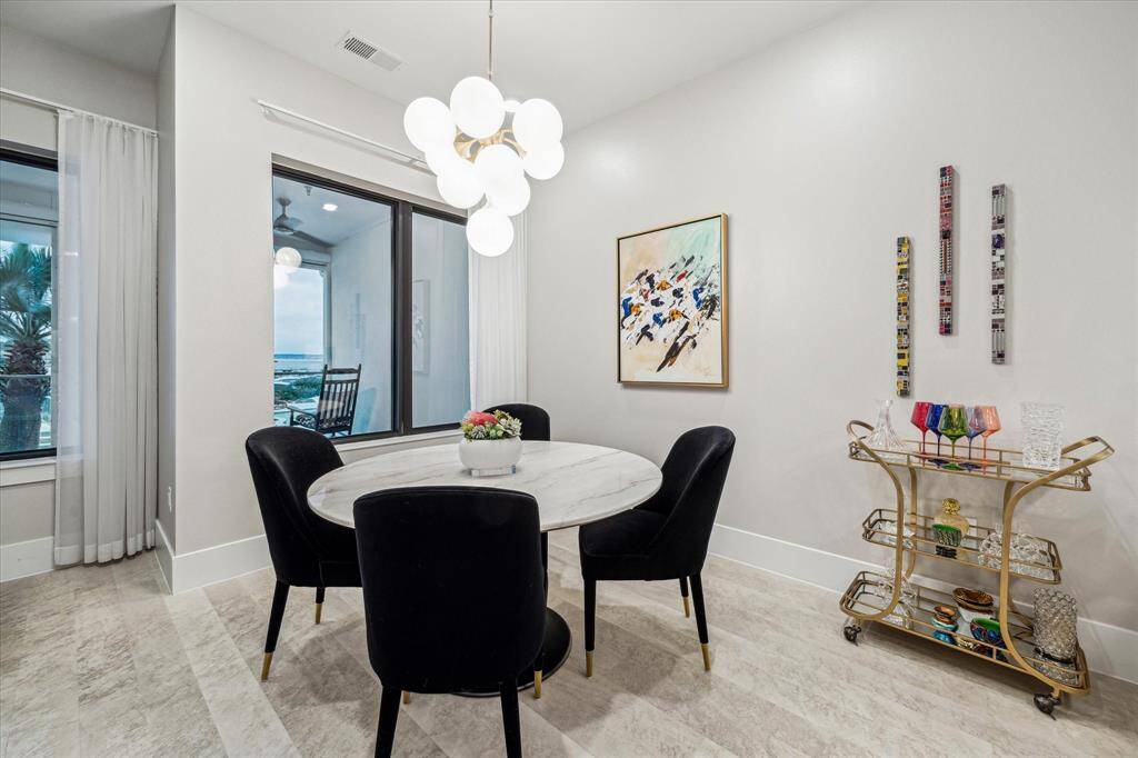 Perfect dining nook for Sunday brunch or an evening soiree.