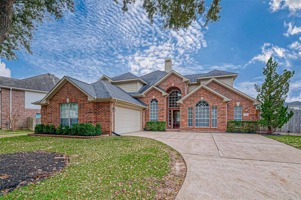 Welcome home! This stunning brick-front beauty by Plantation Homes invites you in with its grand entryway, soaring ceilings, and abundant natural light. Let’s explore what makes this home special—spacious living areas, a charming curb appeal, and a backyard ready for relaxation or entertaining!