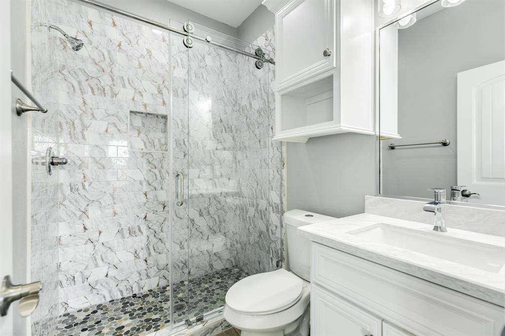 Third Bath Attached to the Gameroom