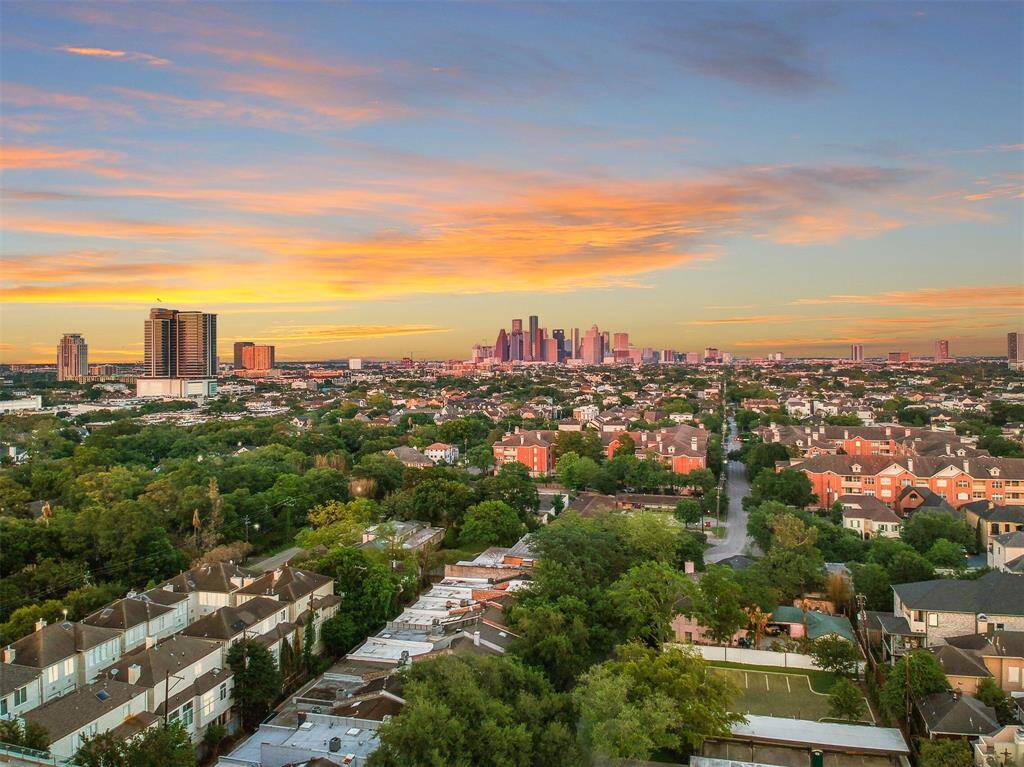 Another view of downtown from this amazing location!