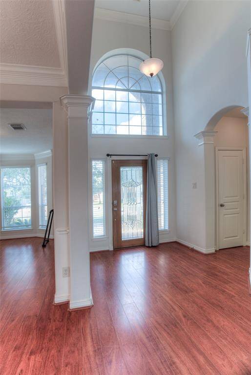 Grand entrance to your beautiful home.