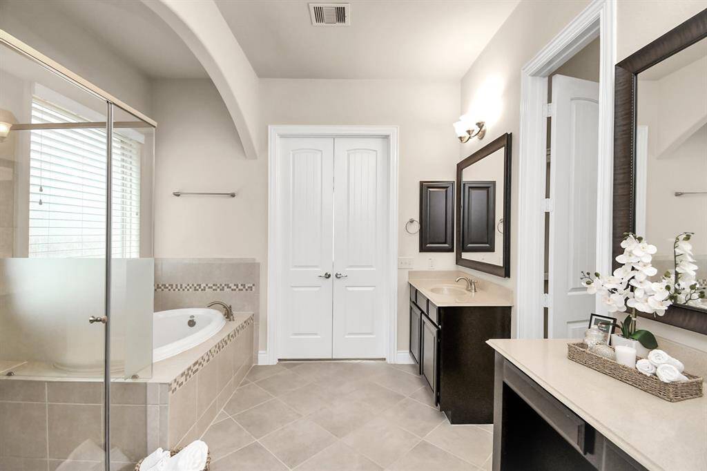 Primary bath