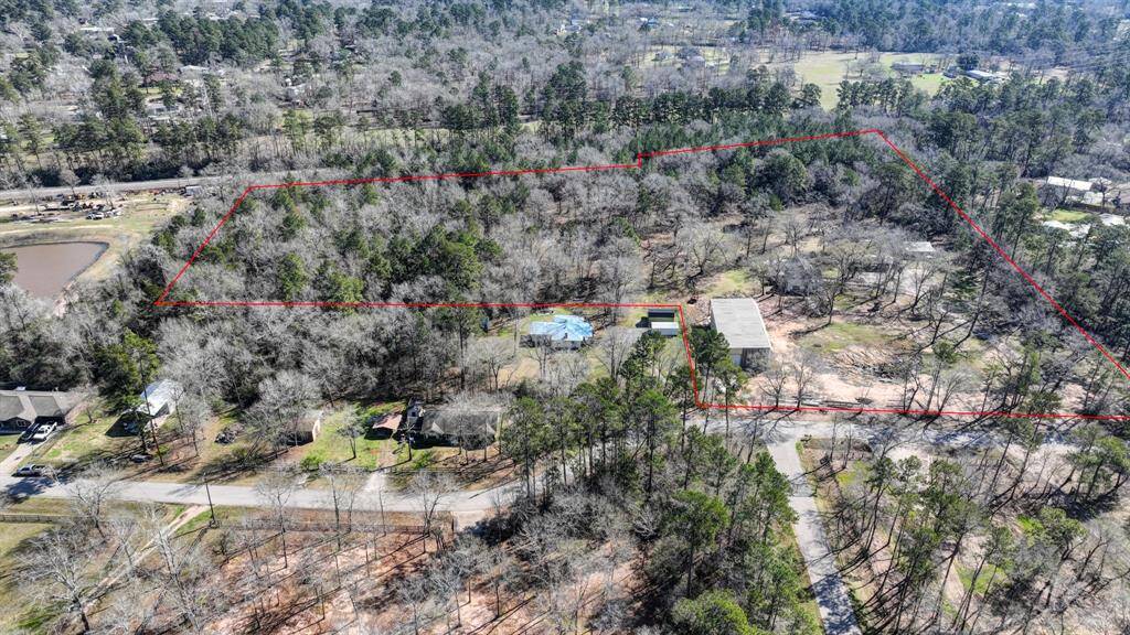 Front side of the property.  Entrance to the property is the road that is on the far right of this picture.
