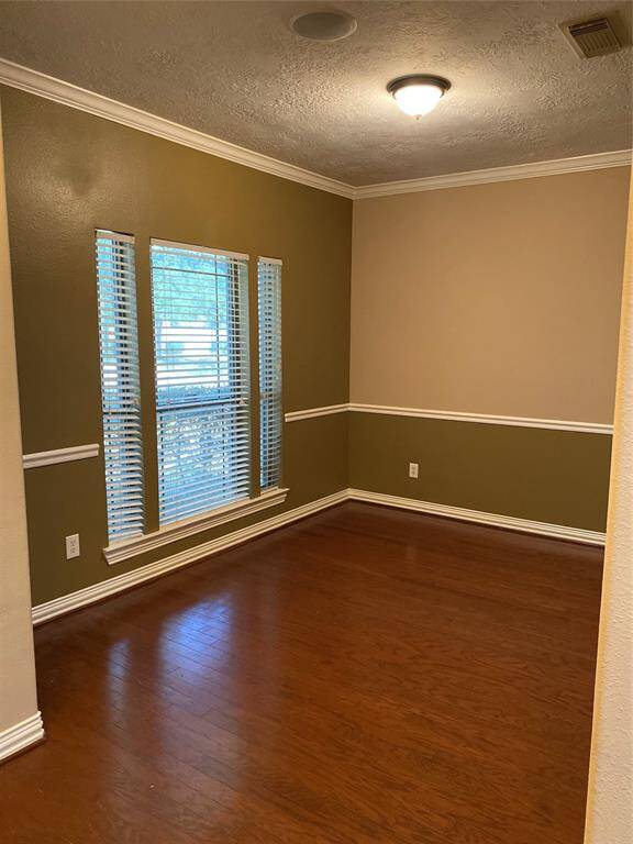 Formal dining