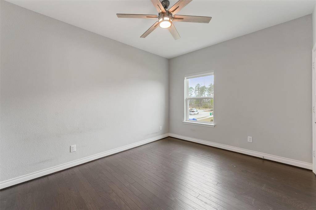BEDROOM UPSTAIRS.