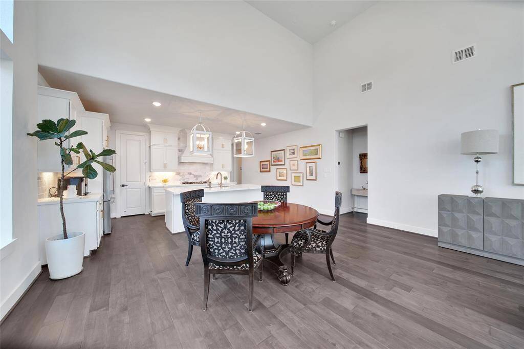 Spacious Dining Area can easily accommodate a larger table.