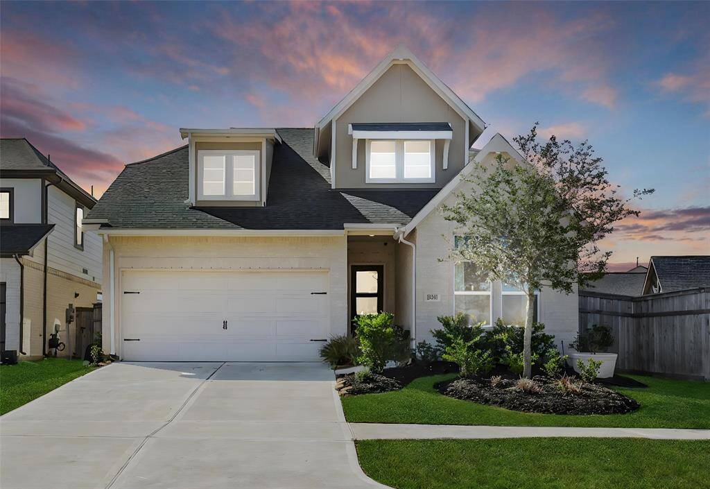 Exterior Ambiance day or night! Schedule your appointment today to see this gorgeous home...and it could become yours soon!