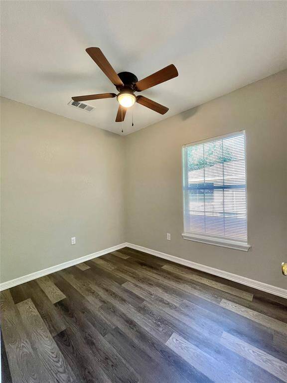 Office/Playroom/Poss Bedroom 305 N Ave A