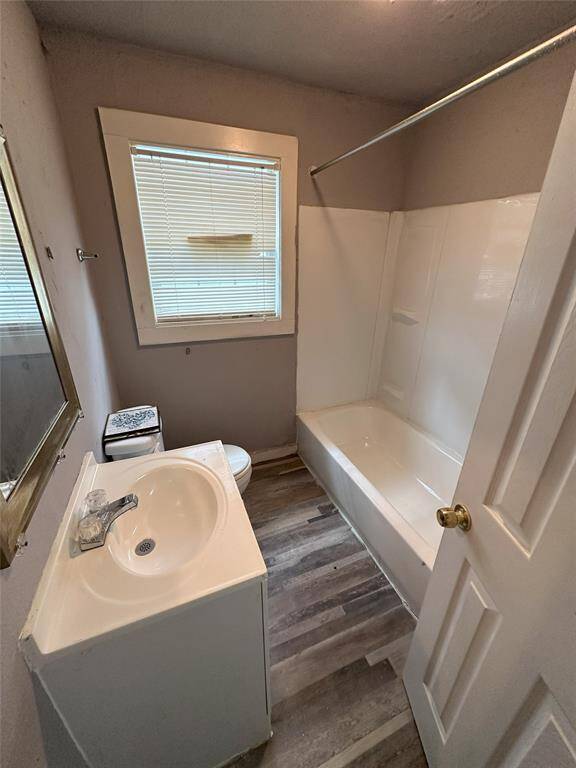 Upstairs bathroom