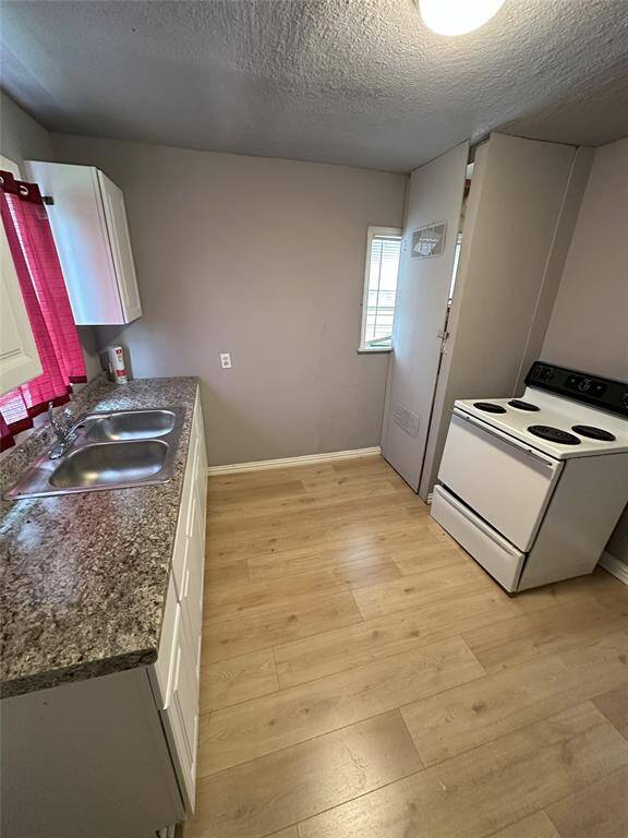 Downstairs Kitchen