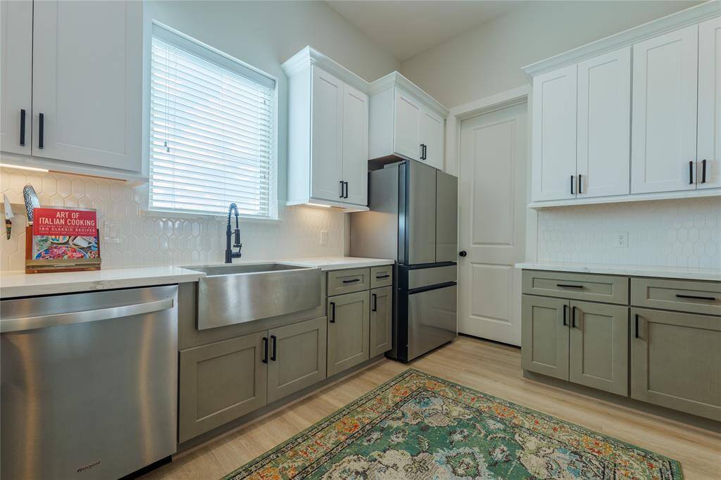Large walk-in pantry.