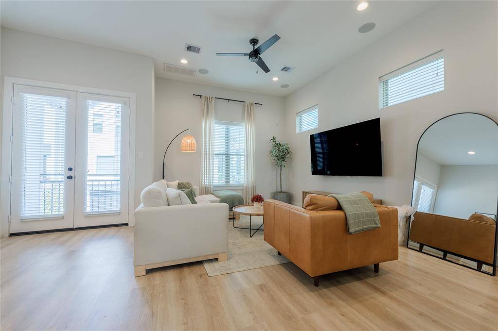 Tons of natural light and tall ceilings.