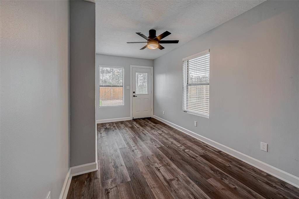 Flex room attached to primary bedroom. Exercise, office, crafts?
