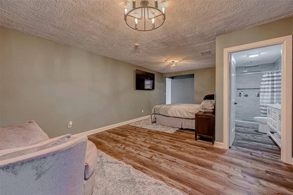Spacious Primary Bedroom with a sitting area
