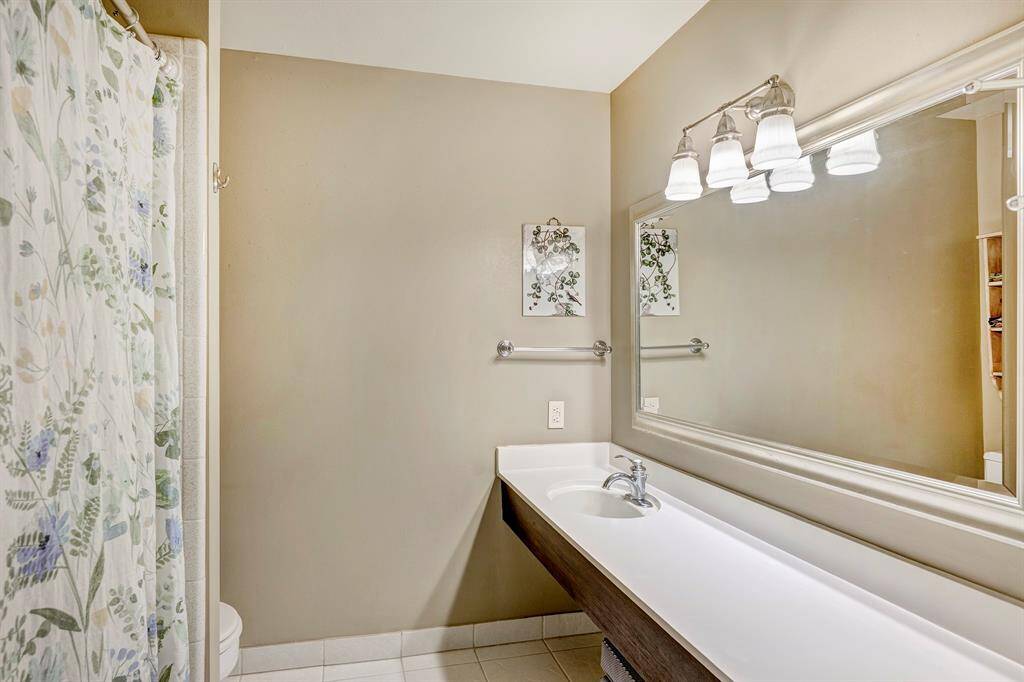 Hall bath