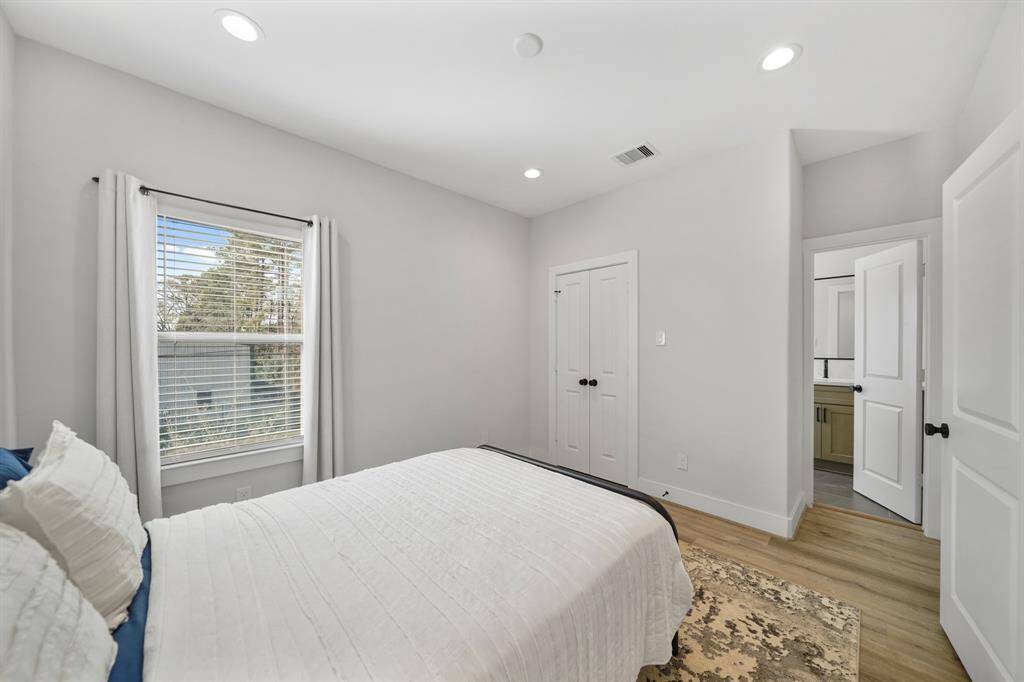 The second & third bedrooms have semi-private access to the home's second full bath.