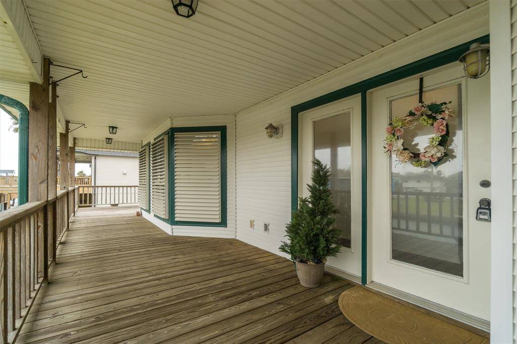 Beautiful covered porch