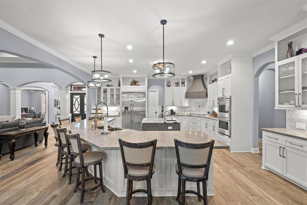 Huge kitchen bar for eating or entertaining!