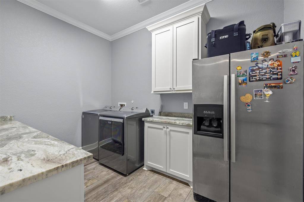 Laundry room!