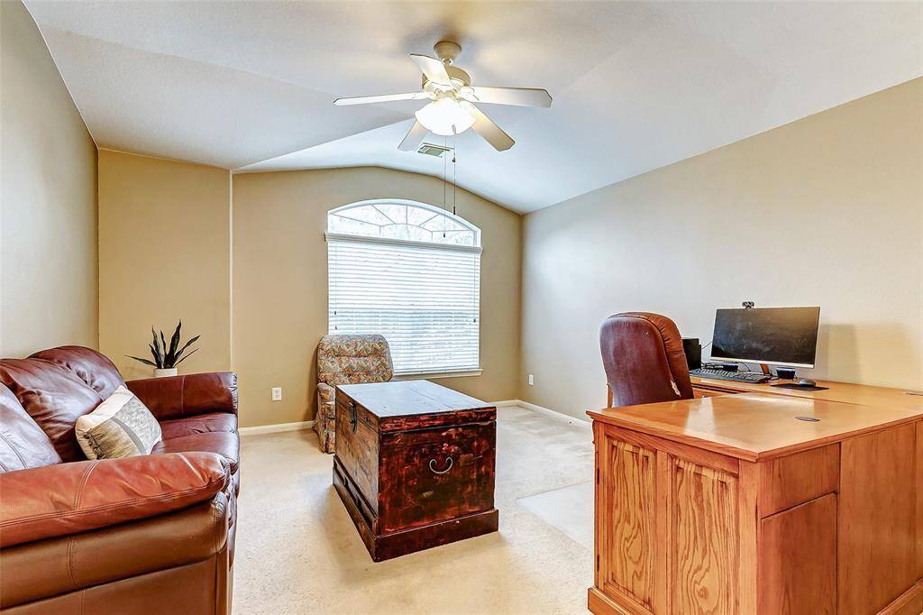 The large game room upstairs is perfect for gaming, moving watching or even a place to work.