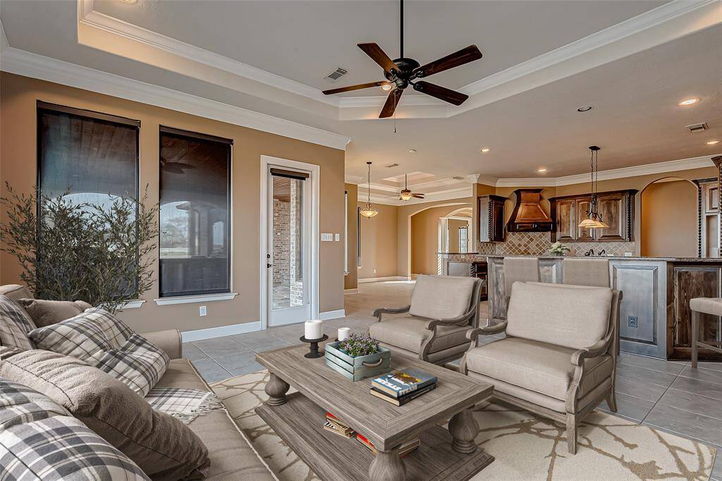 This room has been virtually staged (Living room)