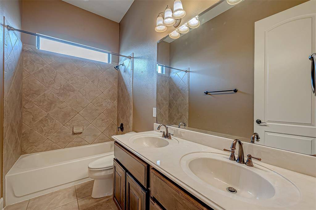 Secondary bathroom