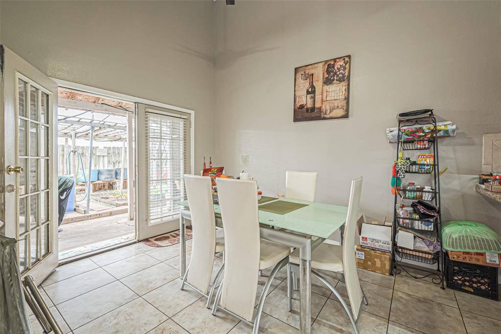 Breakfast Nook