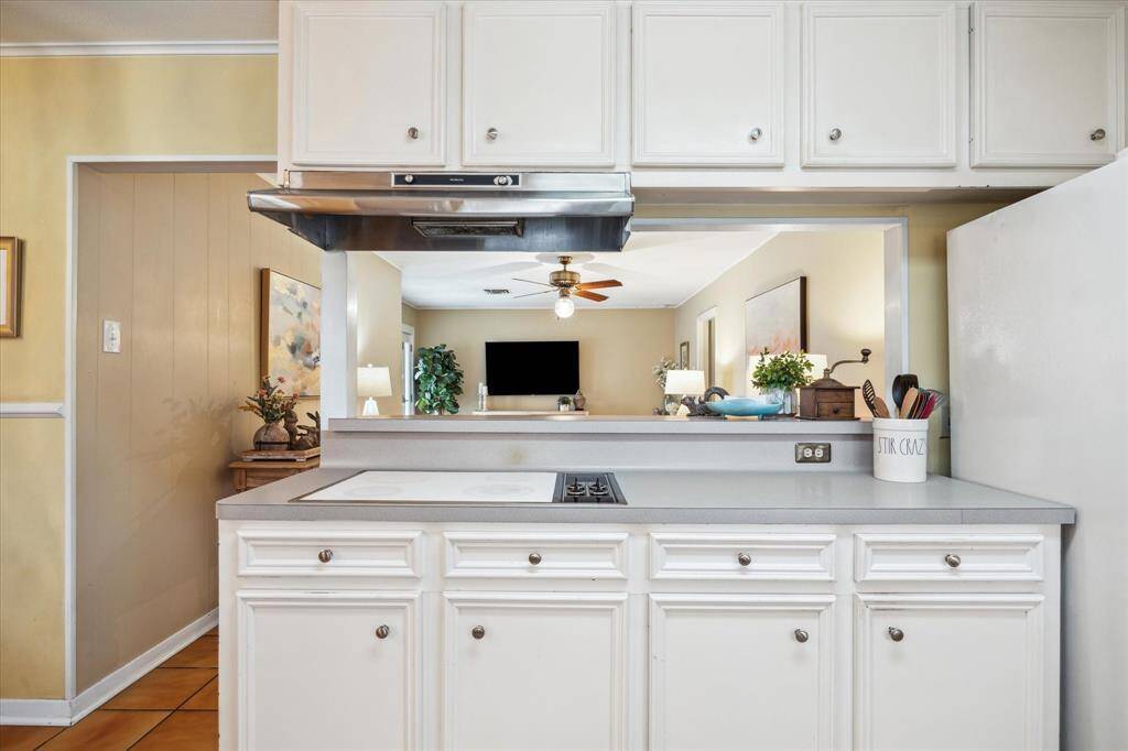 Breakfast Bar