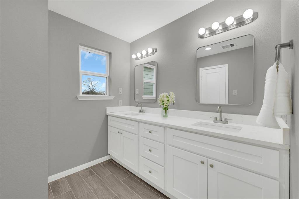 Primary double sinks