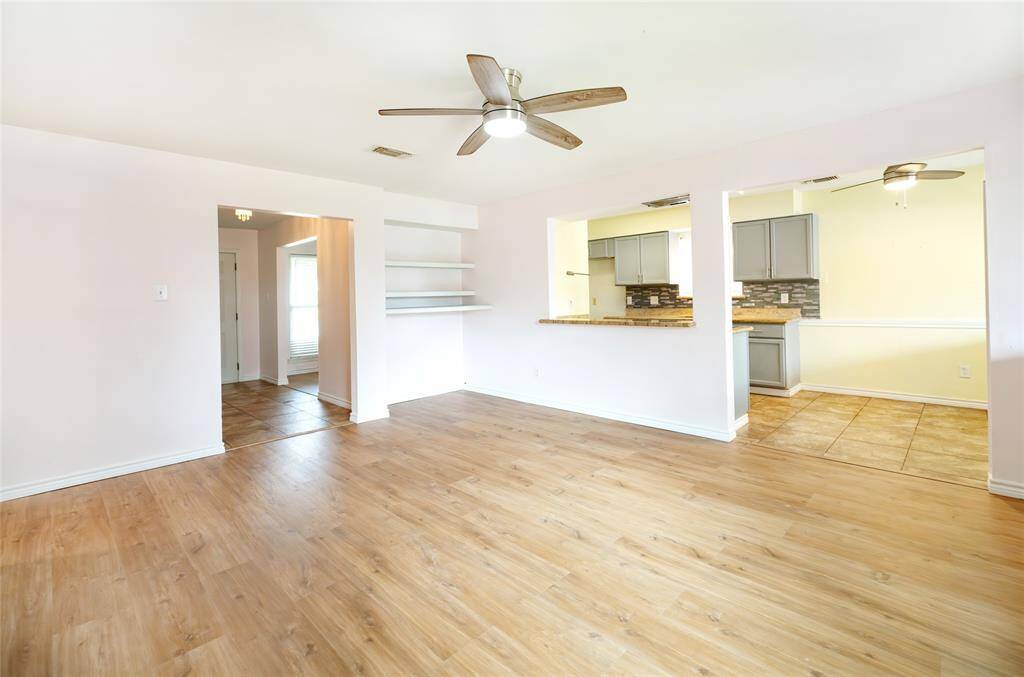 Breakfast bar and dining area are right off the living room.