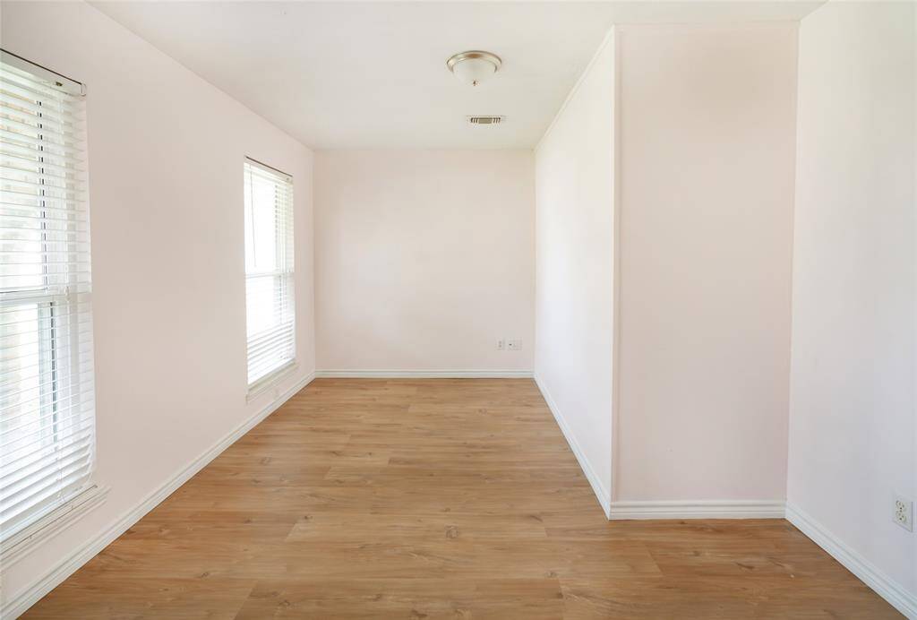 What will you make out of this flex space off the entry? Options would include a home office, game room, craft room, meditation space, music room or home theater room.