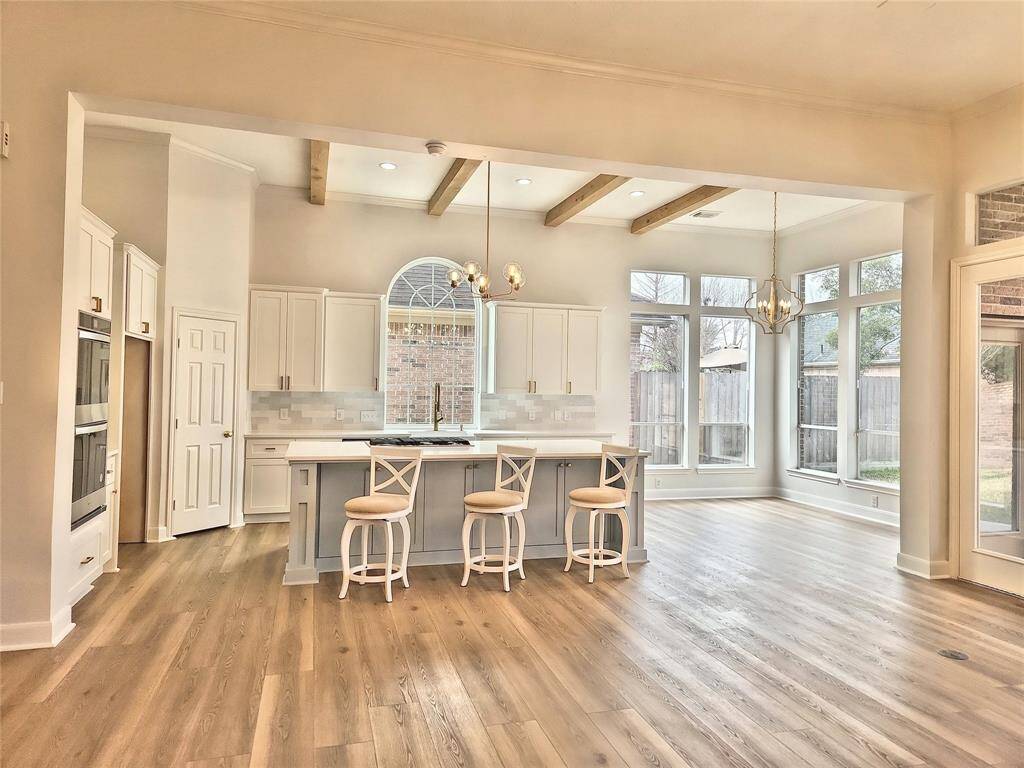 Stunning Kitchen Remodel!!