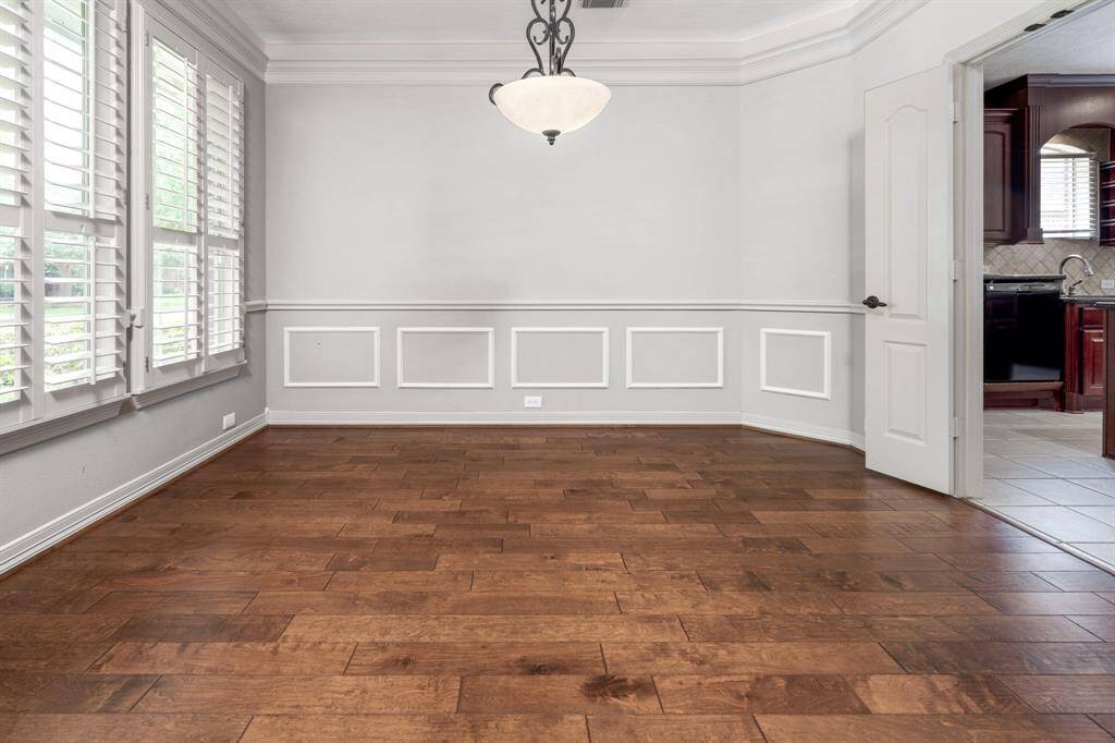 Elegant dining room perfect for both formal gatherings and everyday meals