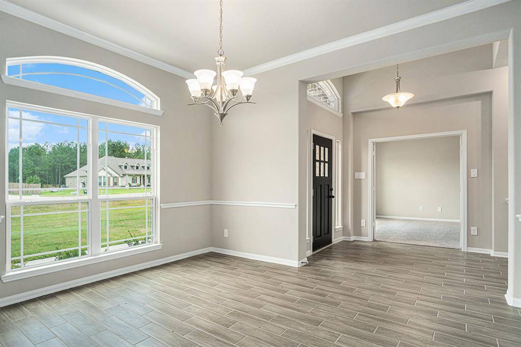 Absolutely Stunning!Brand New! Never Lived In!Hurry, Call today to see this home! Pictures are a representation of Montgomery Floor Plan. Colors & Selections may vary. Call today for a tour!It has THE WOW factor!